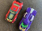 2 vnt. automodelių Hot Wheels
