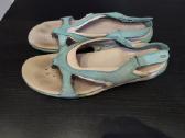 Clarks basutės