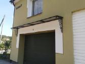 Stogeliai virš lauko durų.prancūziški balkonai - nuotraukos Nr. 18