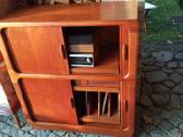 Vintažinė mid century tikmedžio masyvo spintelė - nuotraukos Nr. 13