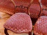 Antikvarinė sofa ir dvi kėdės