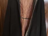 Moteriškas paltas