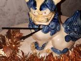 Porcelianine Drakono statulele is Japonijos