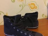 Nauji naturalios odos Converse batai su kailiu