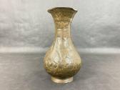Senovinė žalvarinė vaza su ornamentais