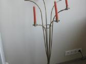 Masyvi pastatoma žvakidė