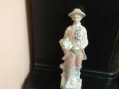 Parduodu vintazine porcelainine statulele