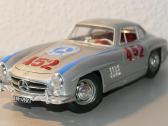 Mercedes Benz Sl300 1/18 diecast modelis MB