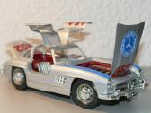 Mercedes Benz Sl300 1/18 diecast modelis MB - nuotraukos Nr. 3