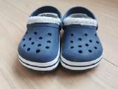 Crocs su kailiuku 23-24