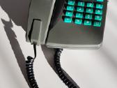 Senovinis stacionarus mygtukinis telefono aparatas