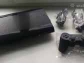 Su Garantija Atrištą PS3 Superslim 500gb 2 pultai