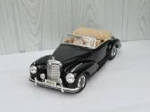 Mercedes 300 S 1:18 modelis diecast