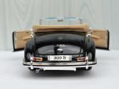 Mercedes 300 S 1:18 modelis diecast - nuotraukos Nr. 8