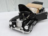 Mercedes 300s 1:18 modelis modeliukas diecast - nuotraukos Nr. 5