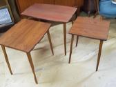 Vintažinių mid century tikmedžio staliukų trio - nuotraukos Nr. 11