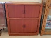 Vintažinė mid century tikmedžio masyvo spintelė - nuotraukos Nr. 26