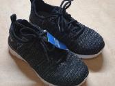 Lengvi Skechers sportiniai bateliai