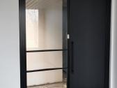 Stiklo pertvara ir durys biurui - nuotraukos Nr. 22