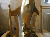 Žalvarinė delfino skulptūra 23cm ,tuščiavidurė