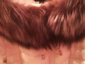 Pūkinis paltas su naturalaus kailio apykakle - nuotraukos Nr. 8