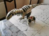 Dinozauras robotas, su distanciniu