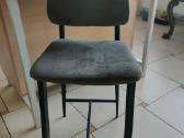 Pilka baro kėdė su atlošu - nuotraukos Nr. 2