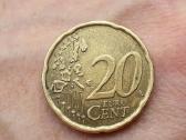 Moneta su kalimo broku