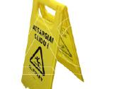 Pastatomas įspėjamasis ženklas „Atsargiai slidu“ - nuotraukos Nr. 6