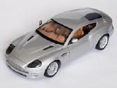 Aston Martin V12 Vanquish 1:18