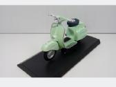 Vespa motoroleriai 1:18 !