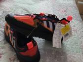 Adidas kedai - nuotraukos Nr. 3