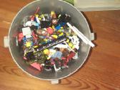Parduodu lego,buvo surinktas nemažas lego miestas. - nuotraukos Nr. 2