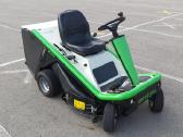 Sodo traktorius Zoliapjove Raideris Etesia Kawasak