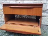Vintažinė mid century riešutmedž TV/audio spintelė - nuotraukos Nr. 10
