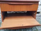 Vintažinė mid century riešutmedž TV/audio spintelė - nuotraukos Nr. 14