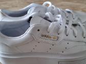 Nauji Adidas kedai