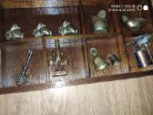 Kolekcinės miniatūros su pakabinama lentynėle - nuotraukos Nr. 13