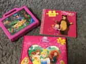 Disney knyga, puzlės, kaladėlės.