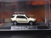 Nauj Mercedes Benz Ml 320, mini vitrinoje. M 1:87.