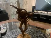 Aukso spalvos statulele - nuotraukos Nr. 4