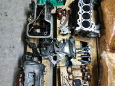Toyota Rav4 variklio 1.8 benzinas,kodu 1zz likučia