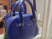 Furla, mėlyna, talpi kaip mini rankinė.
