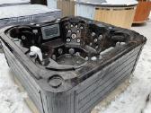 Amerikietiški Jacuzzi ir sukūrinės vonios, kubilai