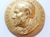 Medalionas Šv. Jonas Paulius II ir Madona