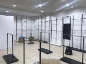 Rezervuojama drabužių parduotuvės prekybinė įranga - nuotraukos Nr. 17