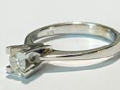 Auksinis žiedas 585 praba 0.23 ct briliantas