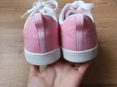 Adidas kedai - nuotraukos Nr. 2