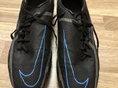 Futbolo bateliai Nike Phantom Gt2 Academy
