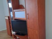 Parduodu kriaušės spalvos sekciją ir komodą - nuotraukos Nr. 4